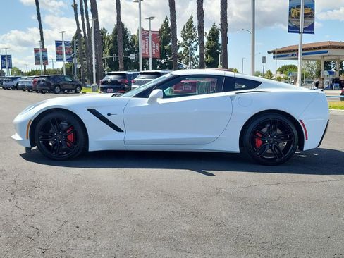 Used 2019 Chevrolet Corvette Stingray Coupe w/ Carbon Flash Badge Package RWD image 30