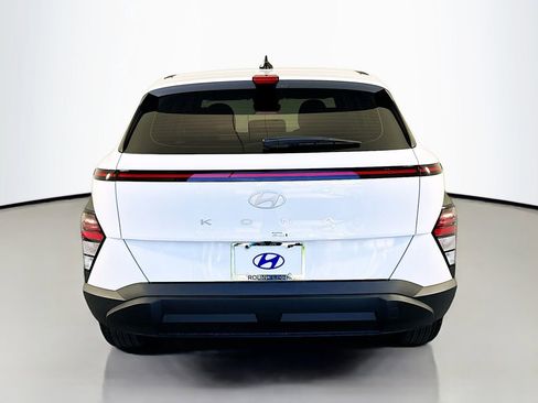 New 2026 Hyundai Kona SE image 6