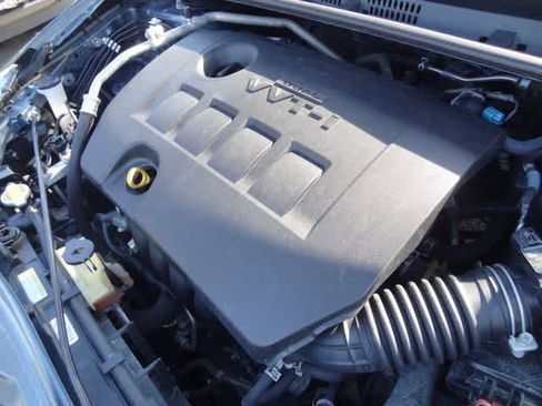 Used 2016 Toyota Corolla L FWD image 30