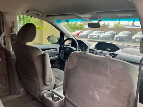 Used 2017 Honda Odyssey EX image 20
