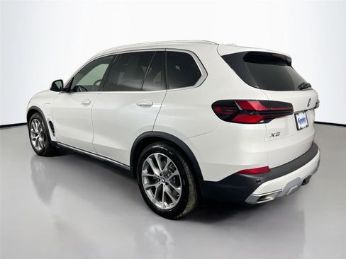 Certified 2026 BMW X5 xDrive50e image 4