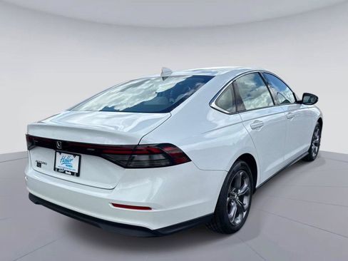 Used 2024 Honda Accord EX image 4