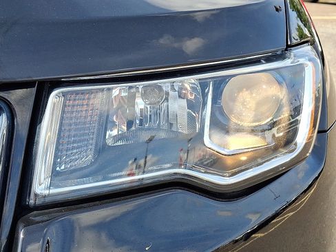 Certified 2020 Jeep Grand Cherokee Limited image 9