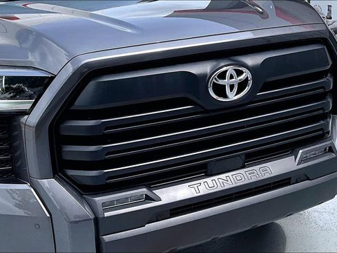 Used 2023 Toyota Tundra SR5 w/ SR5 Convenience Package AWD/4WD image 30