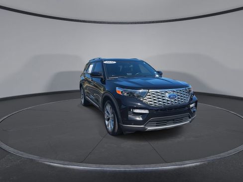 Used 2021 Ford Explorer Platinum w/ Equipment Group 601A AWD/4WD image 3