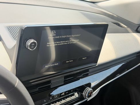 New 2026 Honda Prologue EX image 19