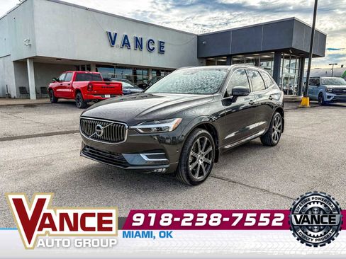 Used 2018 Volvo XC60 T6 Inscription w/ Advanced Package image 3