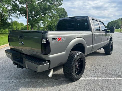 Used 2011 Ford F250 Lariat w/ Chrome Pkg AWD/4WD image 5