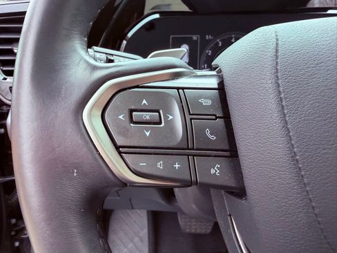 Certified 2025 Lexus NX 250 FWD w/ Premium Package image 21