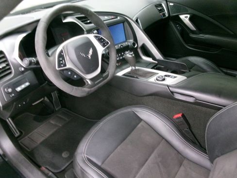 Used 2016 Chevrolet Corvette Stingray Coupe w/ 3LT Preferred Equipment Group RWD image 19