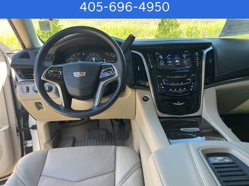 Used 2020 Cadillac Escalade Premium Luxury w/ LPO, Radiant Package image 22