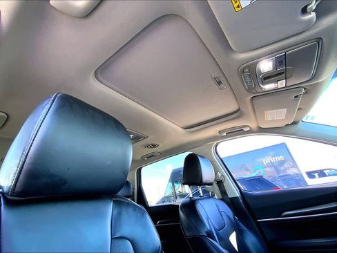 Used 2022 Kia Telluride S image 18