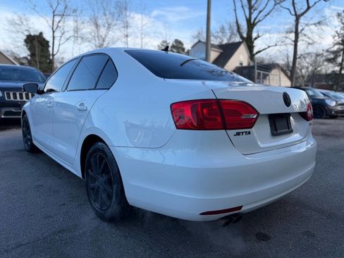 Used 2013 Volkswagen Jetta SE image 6