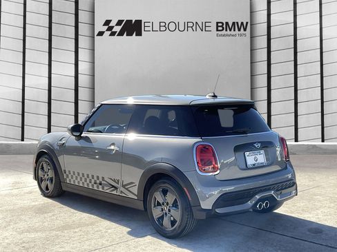 Used 2022 MINI Cooper S image 6