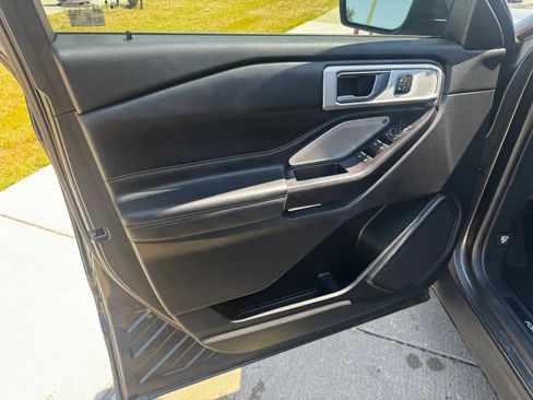 Used 2020 Ford Explorer ST w/ ST Street Pack AWD/4WD image 14