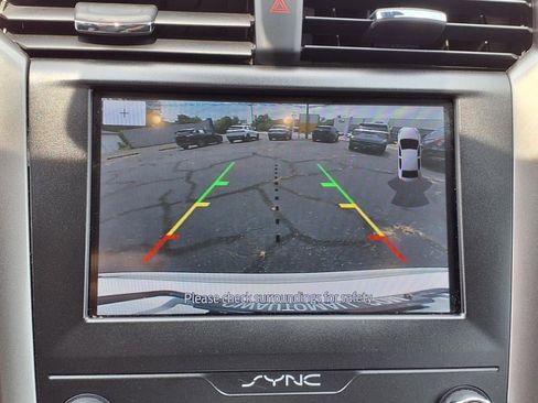 Certified 2020 Ford Fusion SE image 9