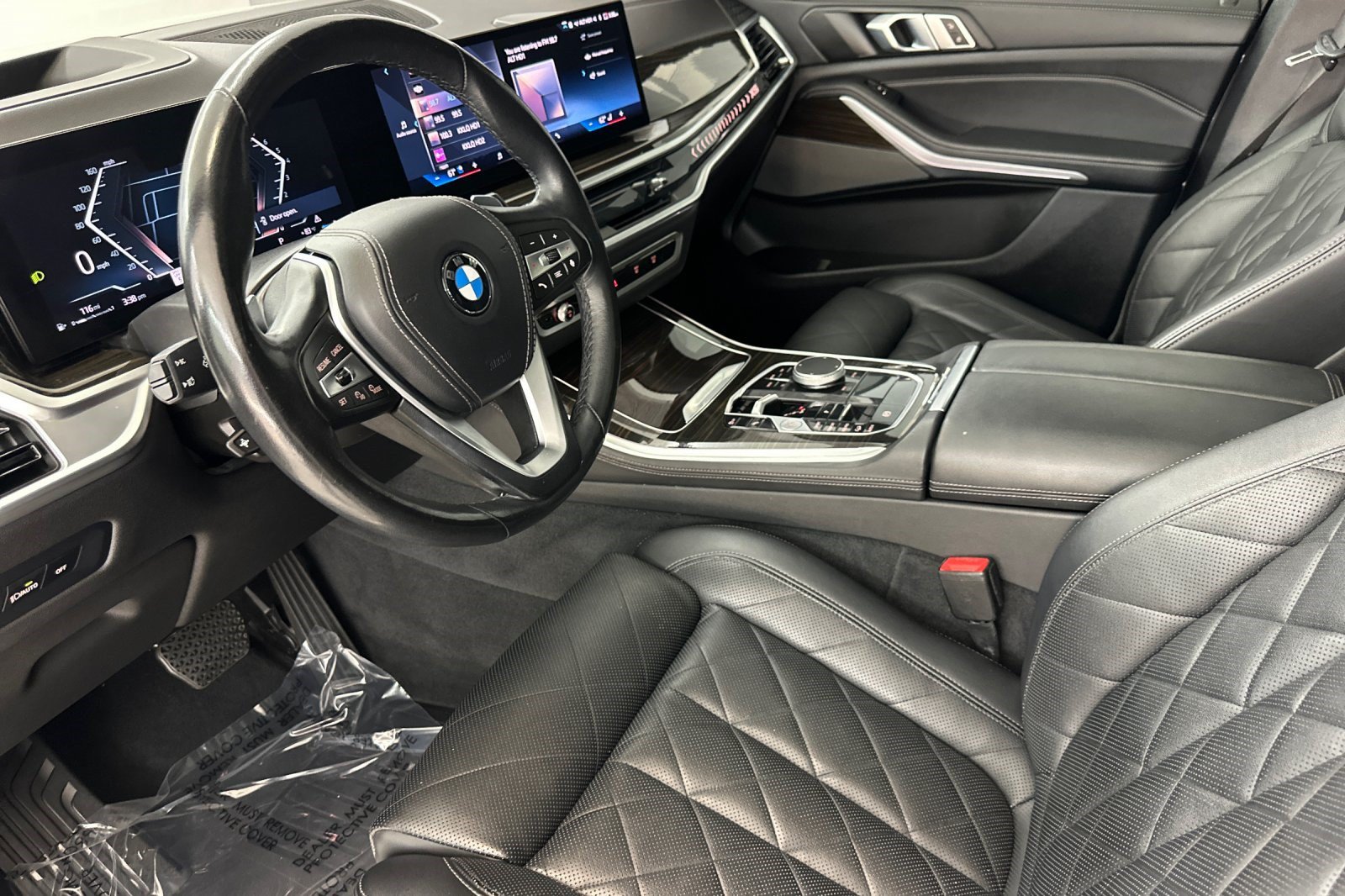 Used 2024 BMW X5 xDrive40i AWD/4WD image 4