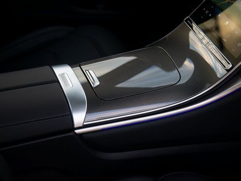 New 2025 Mercedes-Benz GLC 63 AMG S image 36