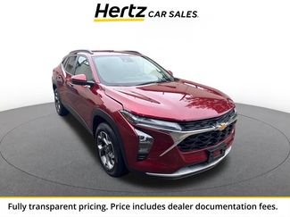 Used 2025 Chevrolet Trax LT w/ LT Convenience Package FWD video 1