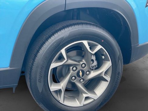 New 2026 Chevrolet Trax LT w/ Driver Confidence Package FWD image 24