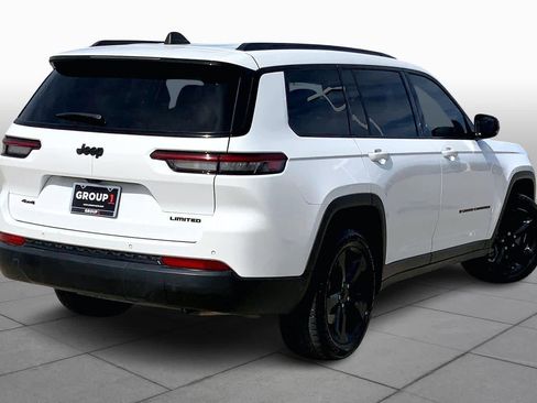 Used 2023 Jeep Grand Cherokee L Limited w/ Black Appearance Package image 11