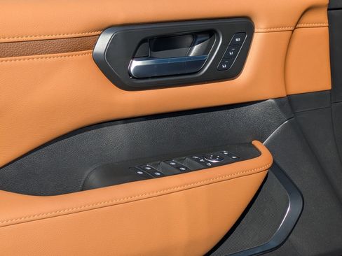 New 2026 Nissan Armada Platinum Reserve image 12