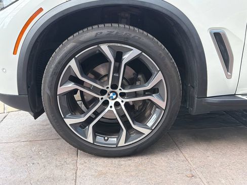 Used 2022 BMW X5 sDrive40i w/ Premium Package RWD image 12