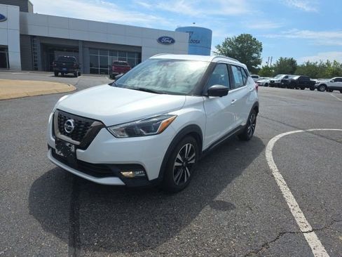 Used 2020 Nissan Kicks SR FWD image 5