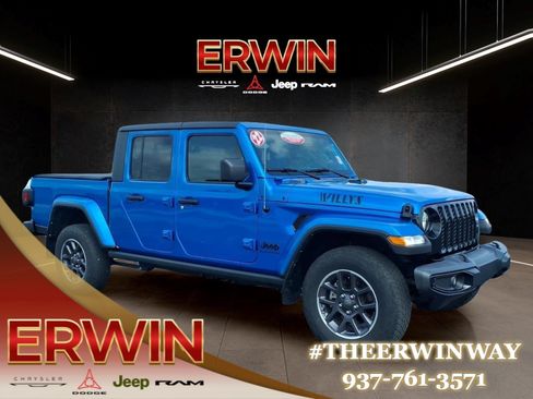 Used 2022 Jeep Gladiator Sport AWD/4WD image 1