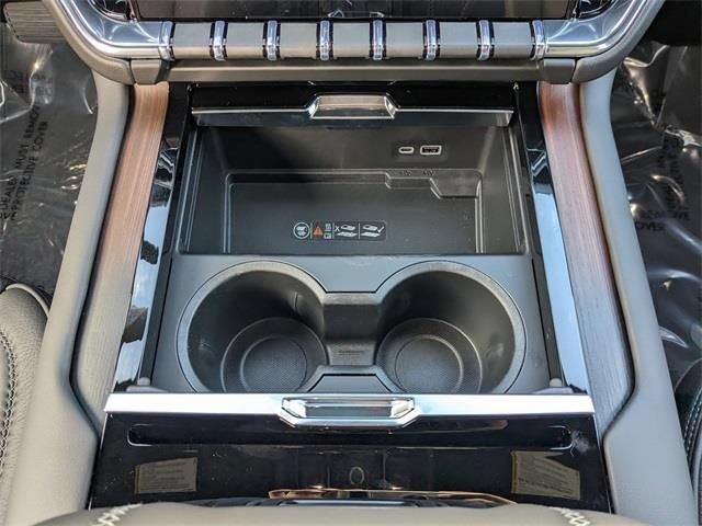 New 2026 GMC Yukon XL Denali AWD/4WD image 23
