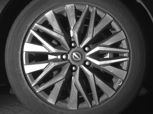Used 2025 Nissan Altima 2.5 SV FWD image 13