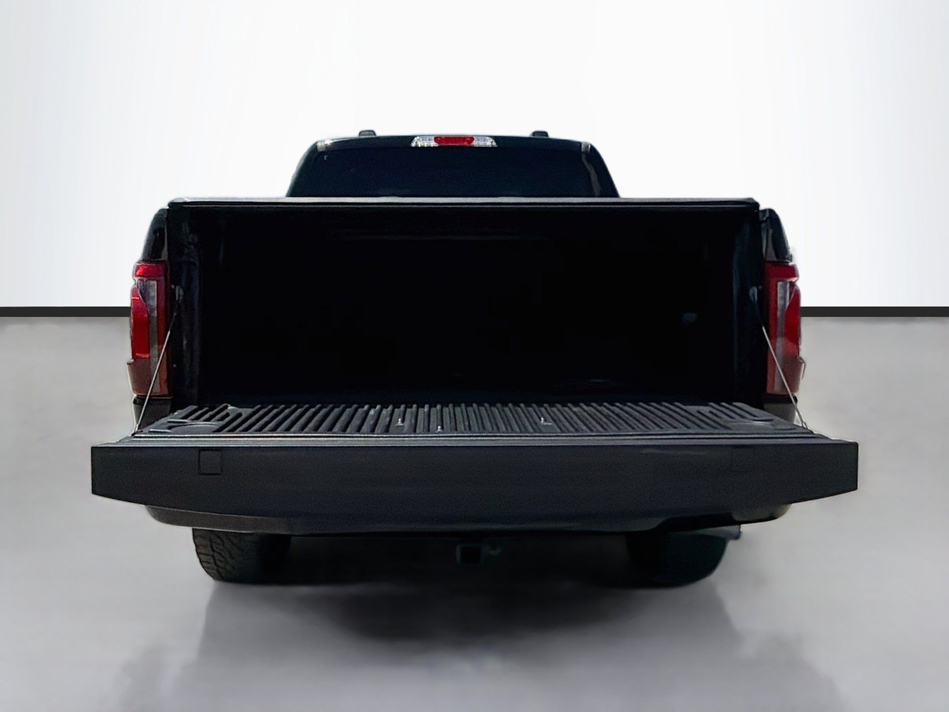 Certified 2024 Ford F150 XLT w/ Equipment Group 302A MID AWD/4WD image 31