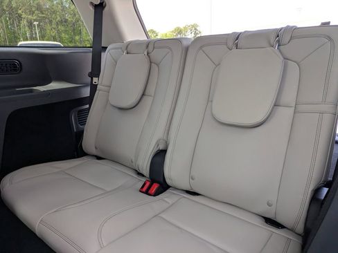 New 2026 Lincoln Aviator Reserve w/ Illumination Package RWD image 18