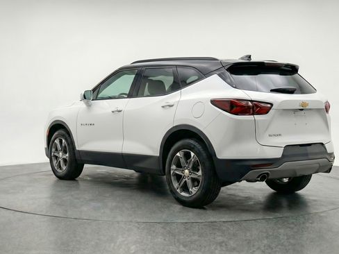 Used 2025 Chevrolet Blazer LT FWD image 6