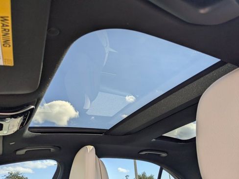 Used 2022 Mercedes-Benz C 300 Sedan image 22