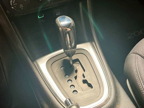 Used 2013 Chrysler 200 Touring w/ S Exterior Appearance Pkg FWD image 15
