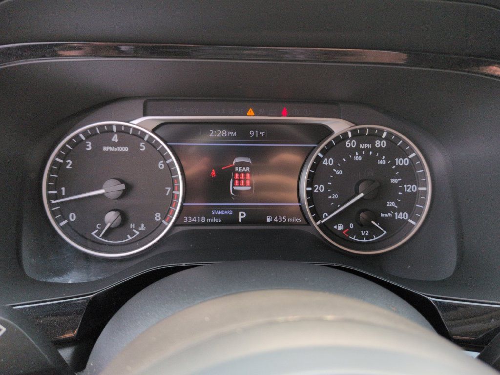Used 2025 Nissan Pathfinder SV FWD image 21