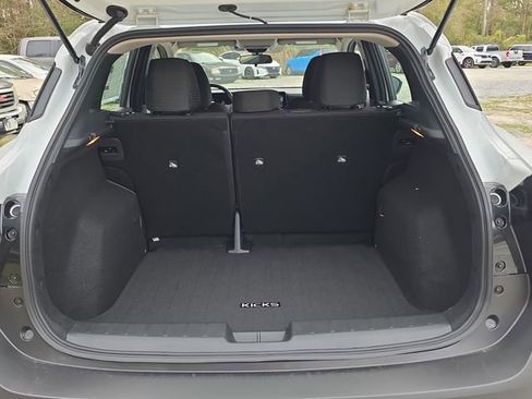 New 2026 Nissan Kicks S image 10