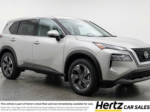 Used 2025 Nissan Rogue SV image 1