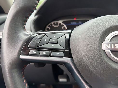 Used 2025 Nissan Altima 2.5 SR FWD image 24