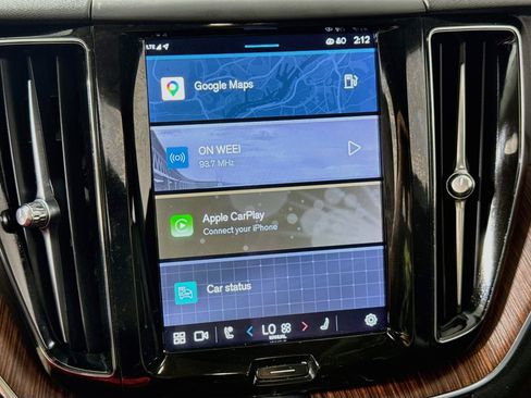 Used 2023 Volvo XC60 B5 Plus w/ Protection Package Premier AWD/4WD image 17