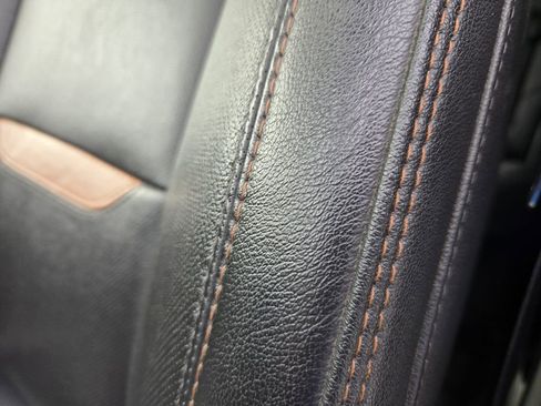 Used 2024 GMC Sierra 1500 AT4 w/ AT4 Premium Package image 17