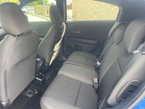 Used 2021 Honda HR-V Sport image 10