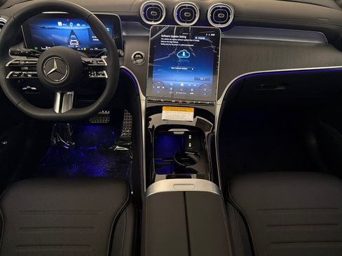 New 2026 Mercedes-Benz GLC 300 image 12