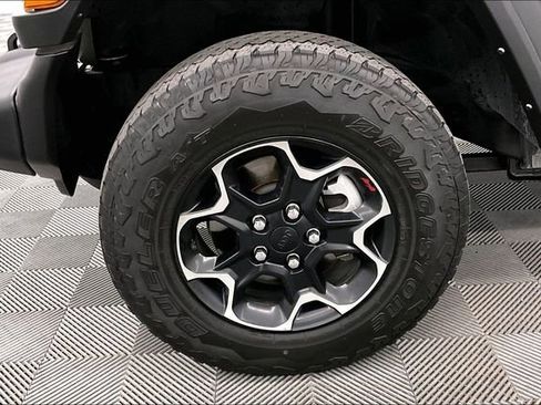 Used 2021 Jeep Wrangler Sport S image 10