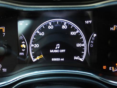 Used 2018 Jeep Grand Cherokee Limited RWD image 24