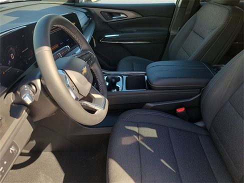 New 2026 Chevrolet Traverse LT image 23