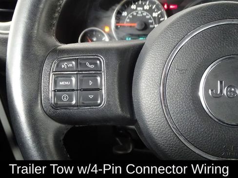 Used 2016 Jeep Wrangler Rubicon w/ Power Convenience Group image 24