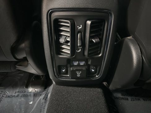 Used 2019 Jeep Grand Cherokee Trailhawk image 38