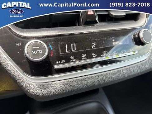 Used 2024 Toyota Corolla LE FWD image 29